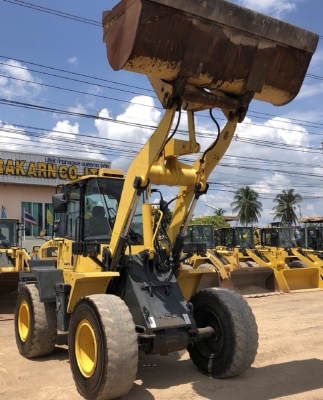 ขายรถตักล้อยาง KOMATSU WA200-6 ปี 2013 นำเข้าเองจากญี่ปุ่น สภาพสวยพร้อมใช้งาน มีVDOการทำงานครับ