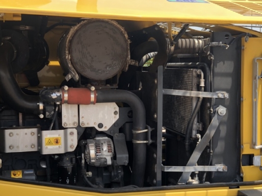 ขายรถตักล้อยาง KOMATSU WA200-6 ปี 2013 นำเข้าเองจากญี่ปุ่น สภาพสวยพร้อมใช้งาน มีVDOการทำงานครับ