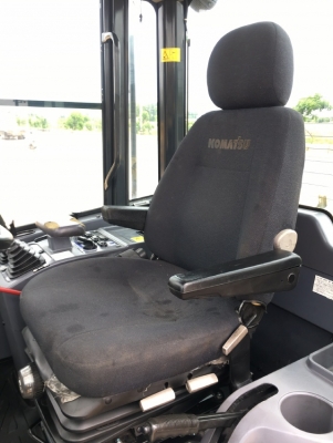 ขายรถตักล้อยาง KOMATSU WA200-6 ปี 2013 นำเข้าเองจากญี่ปุ่น สภาพสวยพร้อมใช้งาน มีVDOการทำงานครับ