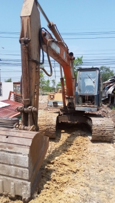 ขายฮิตาชิเก่านอกมีลายหัวแย็กช่วงล่างดีเอวดีแต่สีไม่สวยราคา 260,000