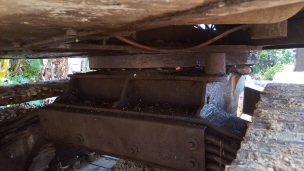 ขายฮิตาชิเก่านอกมีลายหัวแย็กช่วงล่างดีเอวดีแต่สีไม่สวยราคา 260,000