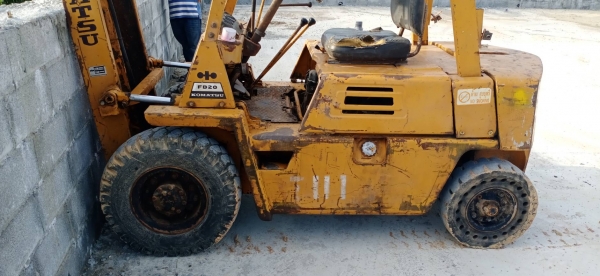 ลดราคาเหลือ 80,000 ขายฟอร์คลิฟต์ KOMATSU FD20-7 2 ตันราคา 100,000 ลดราคาเหลือ 80,000 ขายฟอร์คลิฟต์ KOMATSU FD20-7 2 ตันราคา 100,000