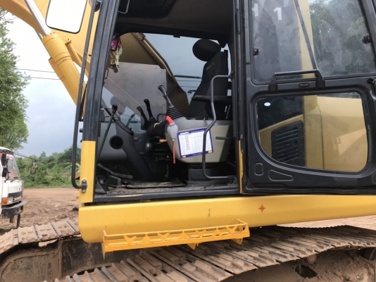 ขาย 1,400,000 KOMATSU pc 200-8 ไฟฟ้าครบ เครื่องดี ปั้มแรง เอวแน่น โซ่อ่อน รอนเลอร์ดี เอกสารแจ้งจำหน่าย รถพร้อมใช้งาน รถอยู่ มุกดาการ 090-772-3710 090-772-3708