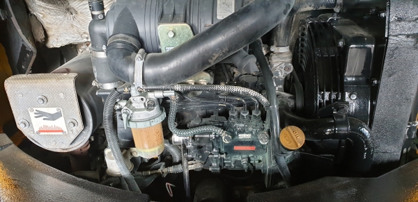 ขาย รถขุด KOMATSU รุ่น PC35MR-1- มือสองญี่ปุ่น  แทรกเหล็ก  สลัก บูทเอวแน่น 100\% สวยพร้อมใช้งาน มือถือ 0818753444