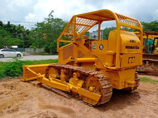 ขายKOMATSU D50S-15 ราคา 300,000 ขายKOMATSU D50S-15 ราคา 300,000