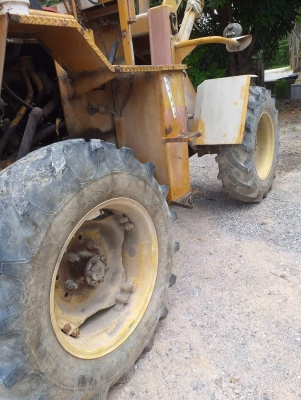 ขายรถตักกลาง FURUKAWA FL80 เครื่องเดิมสภาพใช้งานปกติ เกียร์ดี