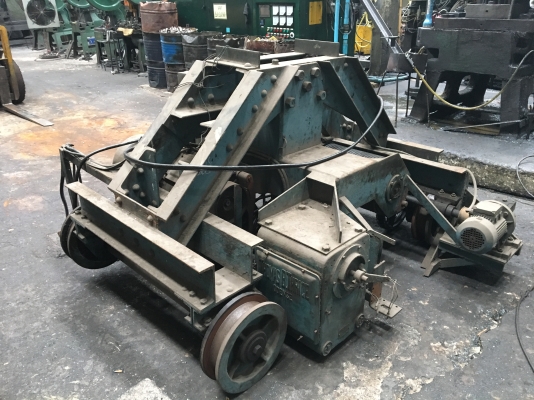 เครนโรงงานแบบคานคู่ ยก 5 ตัน 90,000 บาท เครนโรงงานแบบคานคู่ ยก 5 ตัน 90,000 บาท