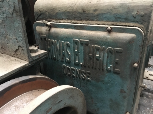 เครนโรงงานแบบคานคู่ ยก 5 ตัน 90,000 บาท เครนโรงงานแบบคานคู่ ยก 5 ตัน 90,000 บาท