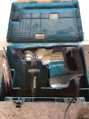 สว่านโรตารี่makita hr 4030c