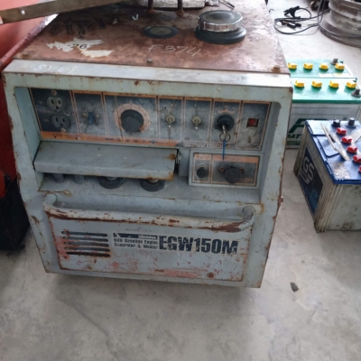 ตู้เชื่อมสนามพร้อมใช้เครื่องยนต์เบนซินสตาร์ทกุญแจ