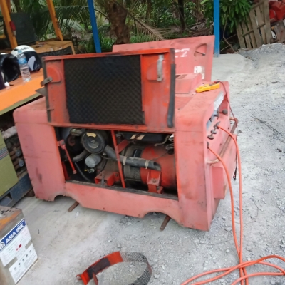 ตู้เชื่อมเดนโย่เครื่องยนต์ดีเซล 2 สูบพร้อมใช้ ตู้เชื่อมเดนโย่เครื่องยนต์ดีเซล 2 สูบพร้อมใช้