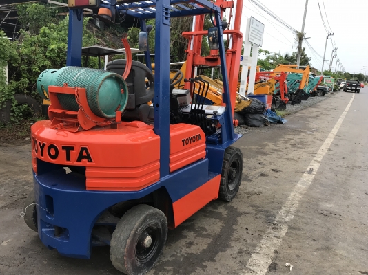 Toyota 5fg20สภาพดีพร้อมใช้งาน เครื่องเบนซิน + แก๊ส Toyota 5fg20สภาพดีพร้อมใช้งาน เครื่องเบนซิน + แก๊ส