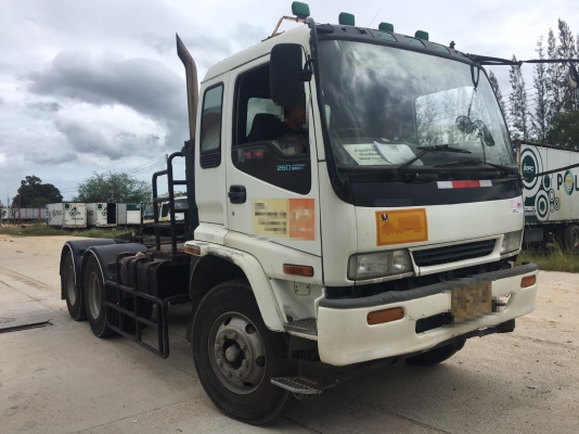 รถอีซูซุ 10 ล้อ (หัวลาก) FXZ - 270 แรงม้า. ปี 48 (ยูโรทูเครื่องดำ) สนใจติดต่อ 081 - 6079515 line ID 