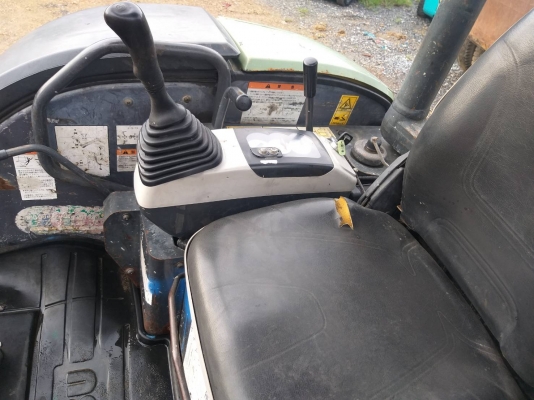 ขายรถแมคโค KOMATSU PC30MR-2 แทรคเหล็ก คอนโทรลสั้น ปั้มนิ้ว มีไปบ์ปิ้ง ติอต่อ 098-7962549