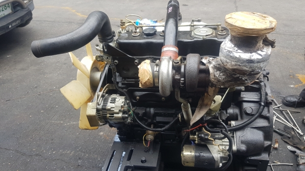 เครื่องยนต์ Isuzu  4BG1 เทอร์โบ เครื่องนอกมีเอกสาร