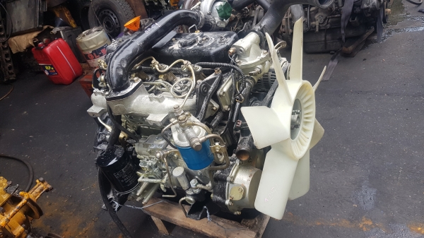 เครื่องยนต์ Isuzu  4BG1 เทอร์โบ เครื่องนอกมีเอกสาร