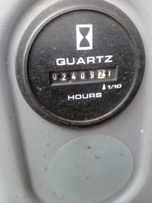 มาใหม่ค่ะ KOBELCO SK40SR-3 เก่านอกแท้  สภาพสวย ใช้งานมาน้อย  มีลายแย๊ก  ใช้  โทร 089-3818694  จ๊อย