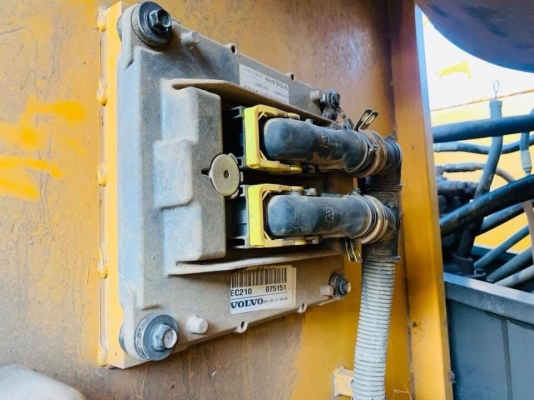 ขายครับ VOLVO BC210BLC PRIME