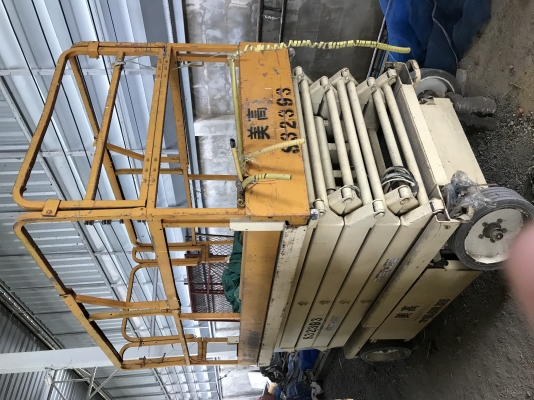 ขายถูกรถกระเช้าไฟฟ้าสูง8เมตร10เมตรขายตามสภาพ ตัวละ50000บาท 0818302909จิรโรจน์ Line: Jiraroj2909