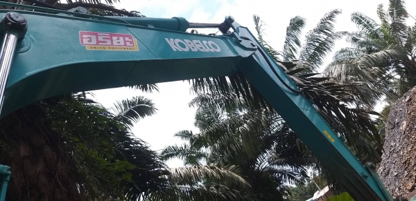 ขายดาวน์แบคโฮ MOBELCO SK140LC-8 YP09-T 2784ชั่วโมง สนใจโทร 081-970-1072