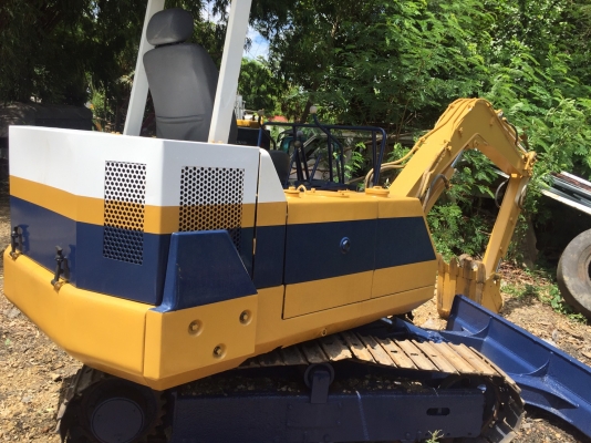 ปิดการขาย!!Komatsu PC20-6 แถมหางลากสเปคกรมทาง สภาพสวย พร้อมใช้งาน