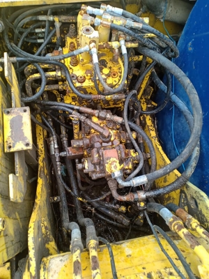 ขายจ้า..KOBELCO SK120-1 มาร์คทรี เก่าใน  ปั๊มดี  เครื่องดี  ไฟฟ้าครบ  เอกสารเล่มทะเบียน  สภาพสวย พร้อมใช้  โทร 089-3818694  จ๊อย