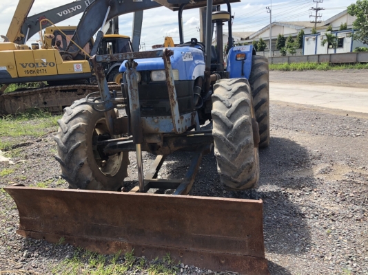 รถไถNew holland td90