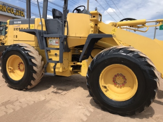 ขายรถตักล้อยาง KOMATSU WA100-3 (2,XXX ชั่วโมง) นำเข้าเองจากญี่ปุ่น สภาพสวยพร้อมใช้งาน