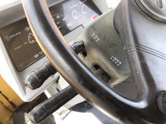 ขายรถตักล้อยาง KOMATSU WA100-3 (2,XXX ชั่วโมง) นำเข้าเองจากญี่ปุ่น สภาพสวยพร้อมใช้งาน