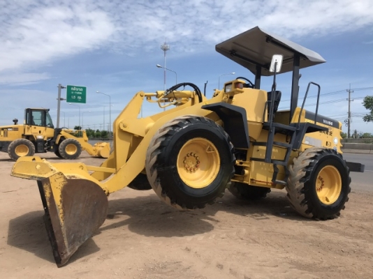 ขายรถตักล้อยาง KOMATSU WA100-3 (2,XXX ชั่วโมง) นำเข้าเองจากญี่ปุ่น สภาพสวยพร้อมใช้งาน