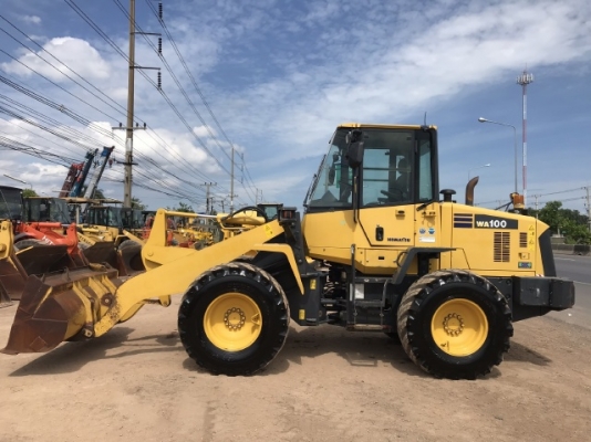 ขายรถตักล้อยาง KOMATSU WA100-6 ปี 2013 นำเข้าเองจากญี่ปุ่น สภาพสวยพร้อมใช้งาน มีVDOการทำงานครับ