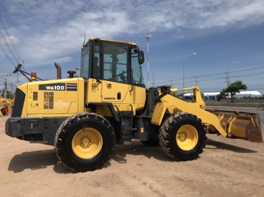 ขายรถตักล้อยาง KOMATSU WA100-6 ปี 2013 นำเข้าเองจากญี่ปุ่น สภาพสวยพร้อมใช้งาน มีVDOการทำงานครับ
