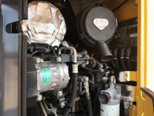 ขายรถตักล้อยาง KOMATSU WA100-6 ปี 2013 นำเข้าเองจากญี่ปุ่น สภาพสวยพร้อมใช้งาน มีVDOการทำงานครับ