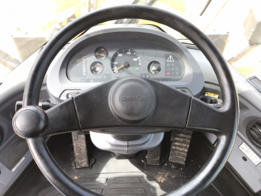 ขายรถตักล้อยาง KOMATSU WA100-6 ปี 2013 นำเข้าเองจากญี่ปุ่น สภาพสวยพร้อมใช้งาน มีVDOการทำงานครับ