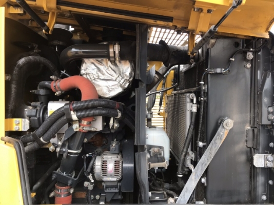 ขายรถตักล้อยาง KOMATSU WA100-6 ปี 2013 นำเข้าเองจากญี่ปุ่น สภาพสวยพร้อมใช้งาน มีVDOการทำงานครับ