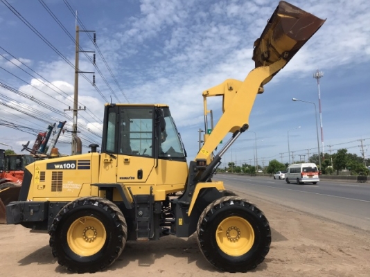ขายรถตักล้อยาง KOMATSU WA100-6 ปี 2013 นำเข้าเองจากญี่ปุ่น สภาพสวยพร้อมใช้งาน มีVDOการทำงานครับ