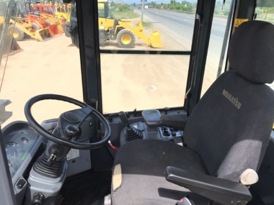 ขายรถตักล้อยาง KOMATSU WA100-6 ปี 2013 นำเข้าเองจากญี่ปุ่น สภาพสวยพร้อมใช้งาน มีVDOการทำงานครับ