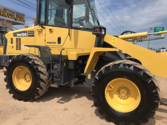 ขายรถตักล้อยาง KOMATSU WA100-6 ปี 2013 นำเข้าเองจากญี่ปุ่น สภาพสวยพร้อมใช้งาน มีVDOการทำงานครับ