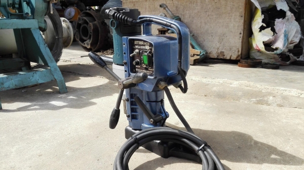 สว่านแม่เหล็กเจ็ทบอชญี่ปุ่น NITTO JET-BROACH JAPAN รุ่น WOJ 3200 เจาะโต 32 mm ระยะทำงาน 50 mm ไฟบ้าน 220V สภาพสวยพร้อมใช้ สว่านแม่เหล็กเจ็ทบอชญี่ปุ่น NITTO JET-BROACH JAPAN รุ่น WOJ 3200 เจาะโต 32 mm ระยะทำงาน 50 mm ไฟบ้าน 220V สภาพสวยพร้อมใช้