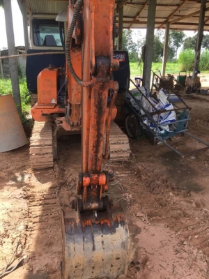 HITACHI EX30