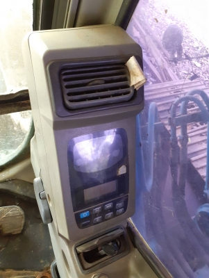 ขาย รถแบคโฮ KOBELCO SK200 YN08 SUPER