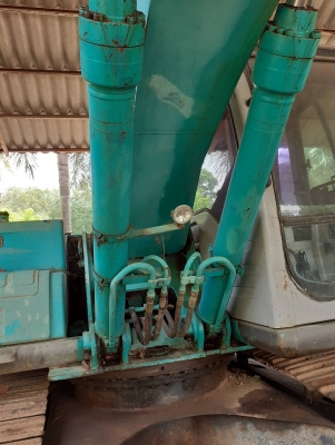 ขาย รถแบคโฮ KOBELCO SK200 YN08 SUPER
