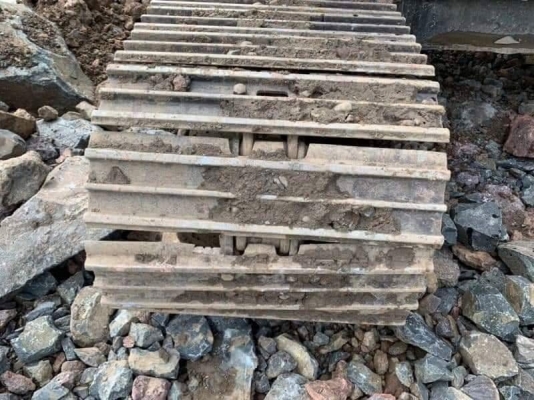 ขาย 1,090,000 บาท JCB JS200SC ทำงาน 9,182 ชม เครื่องดี ปั้มแรง โช่หนา เอวแน่น ไฟฟ้าครบ เอกสารเล่มทะเบียน  รถอยู่  สุรินทร์ โทร 0610710295  สนใจ รายการสินค้า อื่นๆ ที่ เว็ปไชค์ Truck2Hand https://www.truck2hand.com/index.php?actions=content/search&amp;memb