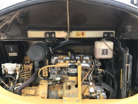 ขายรถขุด CAT 305SR คอนโทรลสั้น ปั๊มนิ้ว นำเข้าเองจากญี่ปุ่น สภาพสวยพร้อมใช้ มีVDOการทำงานครับ