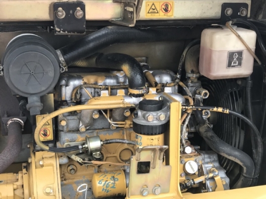 ขายรถขุด CAT 305SR คอนโทรลสั้น ปั๊มนิ้ว นำเข้าเองจากญี่ปุ่น สภาพสวยพร้อมใช้ มีVDOการทำงานครับ