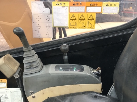 ขายรถขุด CAT 305SR คอนโทรลสั้น ปั๊มนิ้ว นำเข้าเองจากญี่ปุ่น สภาพสวยพร้อมใช้ มีVDOการทำงานครับ