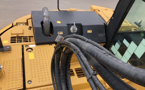 ขายรถขุด 313DCR ปี 2013 (3,xxx ชั่วโมง) นำเข้าเองจากญี่ปุ่น สภาพสวยพร้อมใช้ มีVDOการทำงานครับ