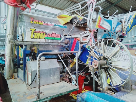 ขายรถเกี่ยวข้าว สามพี่น้องการช่าง