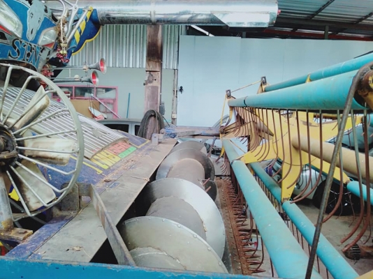 ขายรถเกี่ยวข้าว สามพี่น้องการช่าง