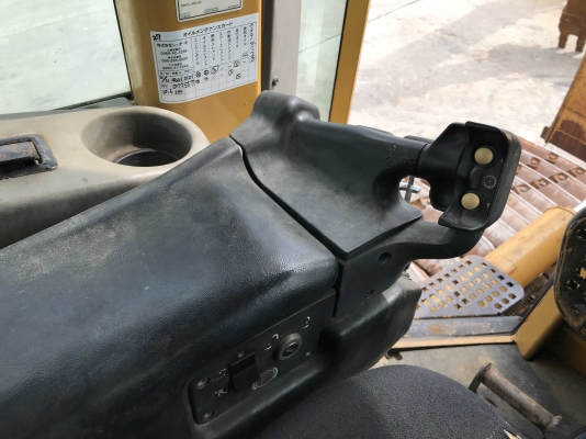 ขายรถดันดิน CAT รุ่น D6N รถปี 2006 สภาพสวย นำเข้าตรงจากญี่ปุ่น